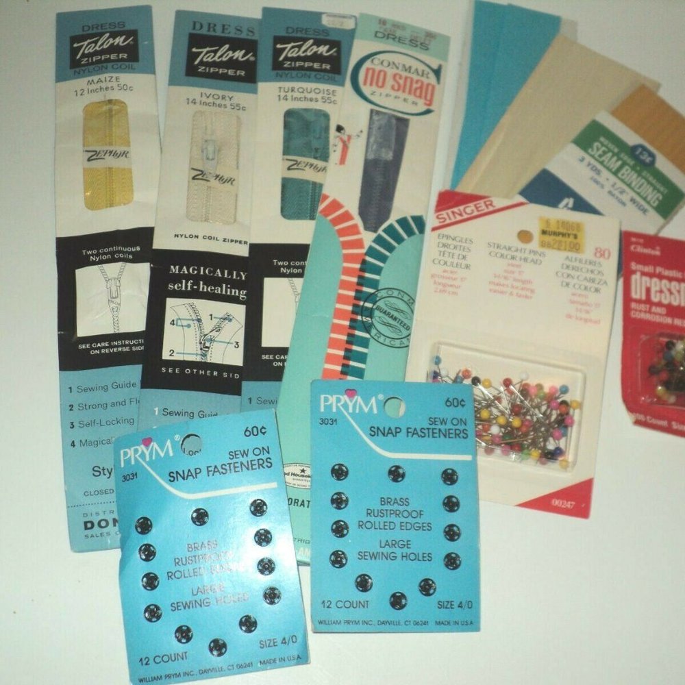 Vintage Mixed Lots 4 Zippers, 2 Packs Pins, 2 Packs of Seam Binding, 2 Snaps